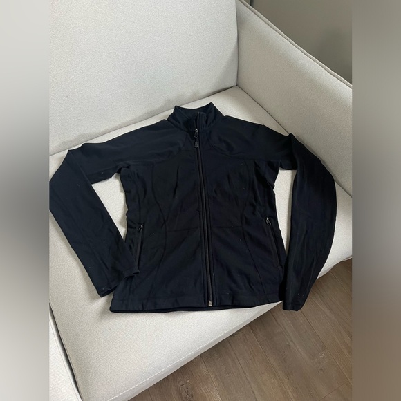 SZ 4 LULULEMON SWEATER - Picture 1 of 6